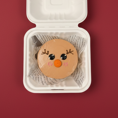 Christmas Bento Cake + Macarons (U.P $30)