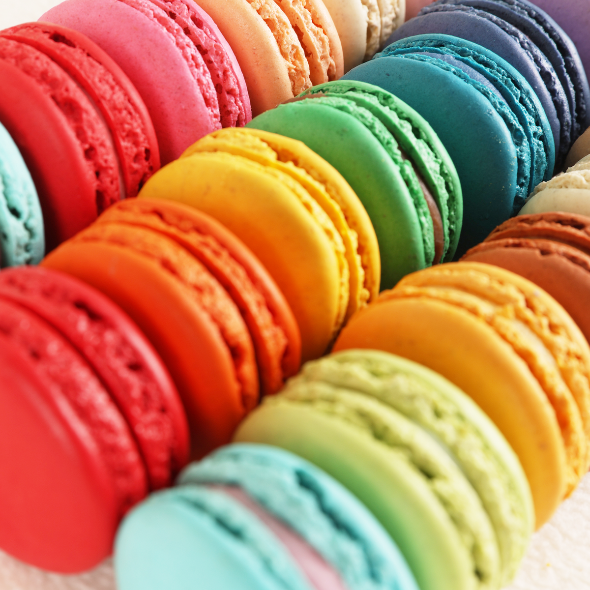 7pc Macarons (44mm): The Rainbow Edit (Halal Certified)